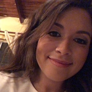 Meet your Posher, Itzel